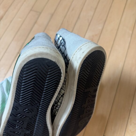 P448 Skate High Top Sneakers Silver & Green Faux Snakeskin Pattern Size 39 / 9 - Picture 9 of 11